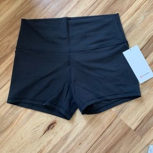 Lululemon Black HR 4in Align Shorts Size 12
